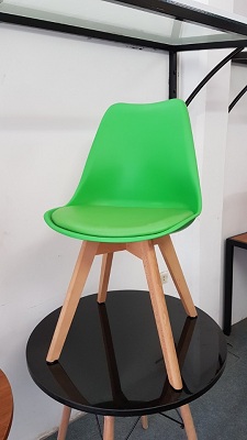 Ghế cà phê nhựa chân gỗ GCF01 xanh lá 