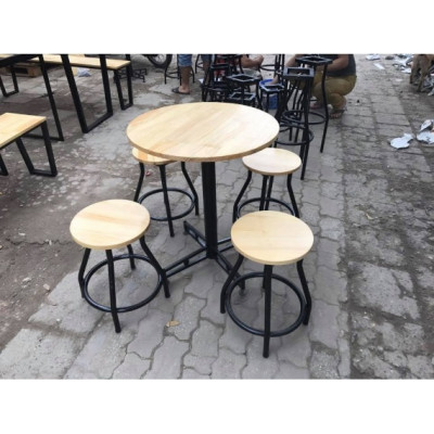 Bàn ghế cafe chân sắt mặt gỗ tròn cafe19