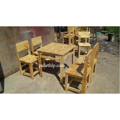 Bàn ghế cafe bằng gỗ tự nhiên CFG06